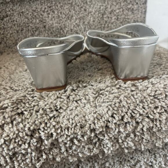 Stuart Weitzman Miami 50 Wedge Slide Silver sz 6 - Picture 4 of 7